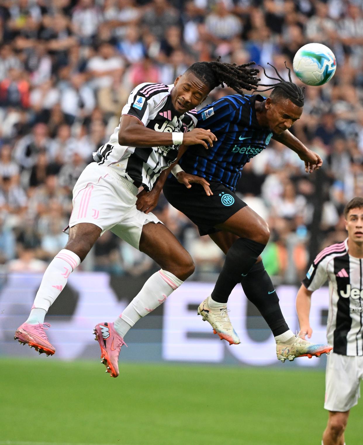 jiuyou-包含赛前尤文图斯官宣签约——西甲节点到来，底气十足，球队文化再被提及的词条